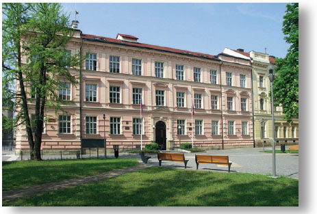 a - komenského nám. 125, pardubice