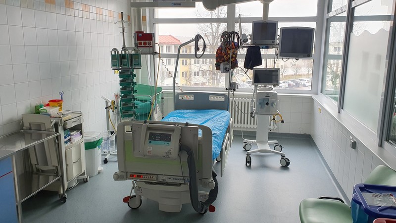 Ve Svitavské nemocnici se slavnostně otevřely zrekonstruované prostory JIP a ARO