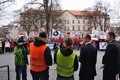 Z debaty s prostestujícími studenty před budovou krajského úřadu. Foto: Luboš Kozel