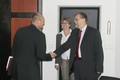 Generální ředitel  Milan Kunčíř přivítal hejtmana Radko Martínka ve společnosti Paramo. Foto: Luboš Kozel