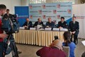 Celkový pohled na tiskovou konferenci