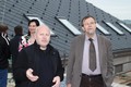 Hejtmana provedl po stavbě budoucího úřadu majitel firmy TESTA Miloš Pospíšil. Foto: Luboš Kozel