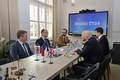 Britský velvyslanec Matt Field navštívil Pardubický kraj
