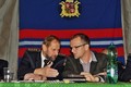 Zleva starosta krajského sdružení hasičů Josef Bidmon a hejtman Pardubického kraje Martin Netolický