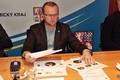 Hejtman Martin Netolický a varianty nového loga