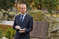Hejtman Martin Netolický citoval u znovuobnoveného památníku z díla Karla Čapka: Hovory s T.G.M. Foto: Luboš Kozel