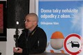 Odpadky neházejte z okna. Foto: Luboš Kozel