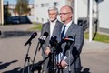 ...zde následoval tiskový brífink