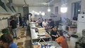 Kuchyně v restauraci dnes slouží pro přípravu jídla uprchlíkům