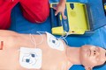 V obcích přibude 26 nových defibrilátorů, nezapomínáme ani na školení první pomoci