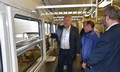 Náměstek hejtmana Michal Kortyš při návštěvě Dílen pro opravy vozidel v Přerově.