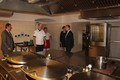 Hejtman si prohlédl i stravovací provoz školy. Foto: Pk