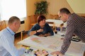 Hejtman Martin Netolický při jednání se starostkou Chvojence Jaroslavou Píšovou