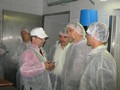 Prohlídka rodinné firmy zahájila jednodenní pracovní cestu hejtmana  v Letohradě, kde ho doprovázeli  radní Václav Kroutil, Miroslav Stejskal a poradce Martin Netolický. Foto: Luboš Kozel