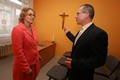 Ředitel nemocnice Josef Šimurda ukázal radní Markétě Tauberové modlitebnu. Foto: Alice Štrajtová