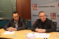 Zleva generální ředitel Nemocnic Pardubického kraje Tomáš Gottvald a 1. náměstek hejtmana Roman Línek. Ilustrační foto.