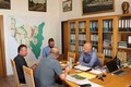 Opravy silnic na Prosečsku pokračují. Vyřazené hasičské auto pojede do Albánie
