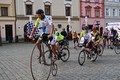Z Pardubic odstartovala druhá etapa cyklistické tour, která pomáhá dětem po onkologické léčbě