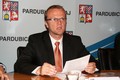 Lídr ČSSD Martin Netolicky představil novinářům návrh na složení krajské rady na obdobi 2012 - 2016. Foto: Luboš Kozel