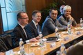 Hejtman Martin Netolický, ředitel krajského úřadu Jaroslav Folprecht, ředitel Nemocnice Pk Tomáš Gottvald a ředitelka Pardubické nemocnice Ivana Urešová na setkání se zástupci krajských organizací