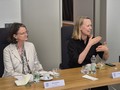 Rakouská velvyslankyně J.E. Dr. Bettina Kirnbauer a ředitelka Rakouského kulturního fóra paní Dr. Denise Quistorp