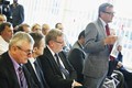 Zleva předseda představenstva Nemocnic Pardubického kraje Pavel Havíř, místopředseda Jiří Benedikt, ředitel Krajského úřadu Jaroslav Folprecht a náměstek hejtmana Jaromír Dušek v OÚ