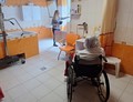 Pečovatelská služba pomáhá s koupáním
