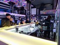 Místo koncertní síně diskotéka. Filmaři natáčí netradiční film o Bedřichu Smetanovi