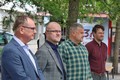 Hosté vernisáže R. Línek, M. Netolický, fotograf T. Kubelka a grafik P.Korunka