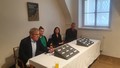 Z tiskové konference k pokladu