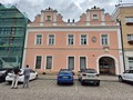Okna staré radnice v přízemí  budou stejná jako v 1. patře