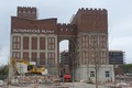 Trafostanice u Automatických mlýnů je zbouraná, začíná odklízení