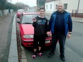 Nový majitel automobilu a dárce v Holicích.