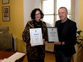 Radní Bohumil Bernášek předal cenu na Střední školea obchodu, řemesel a služeb Žamberk.