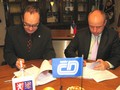 Pardubický kraj podepsal smlouvu s Českými drahami o zajištění veřejné dopravy